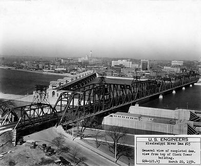 Mississippi_River_bridge_dam_Davenport_LOC_ppmsca_17351.jpg