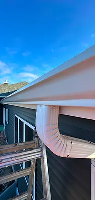 Roof-Contractor-Grand-Chute-WI-Dripco-Roof-And-Gutter-Pro-LLC-House-With-New-Gutters