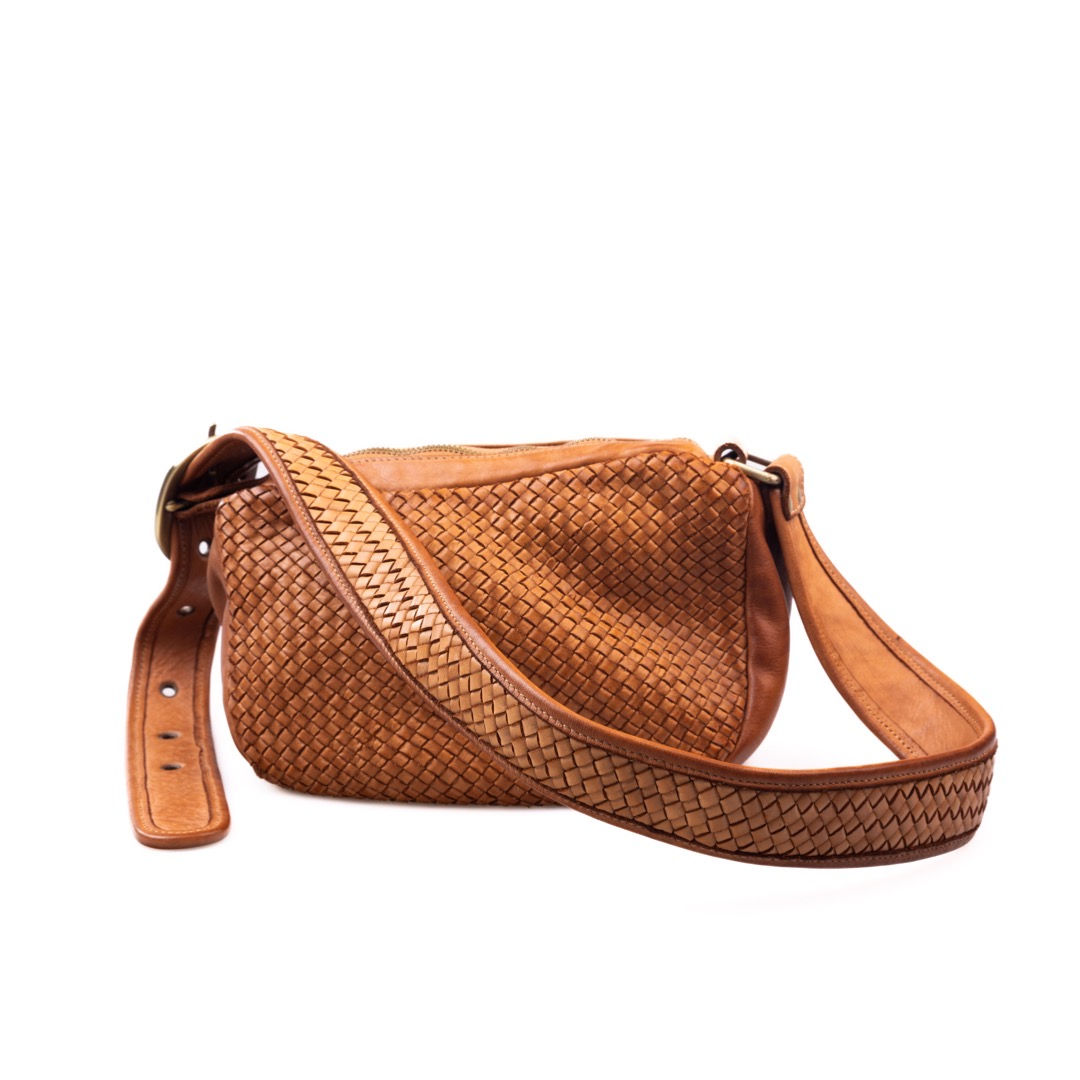 Bolsa em Pele entrançada