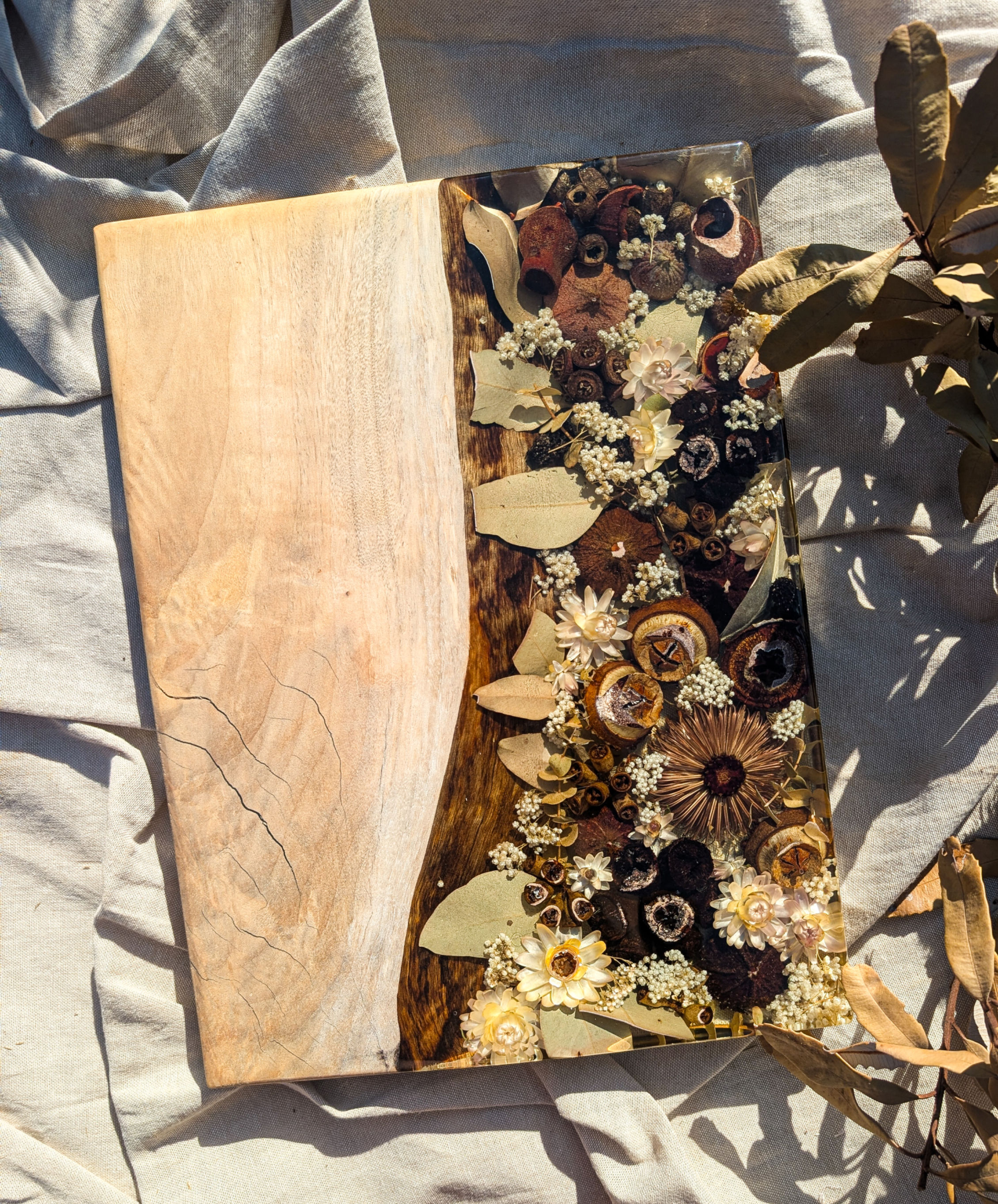 Flower Inlay Resin Serving Board