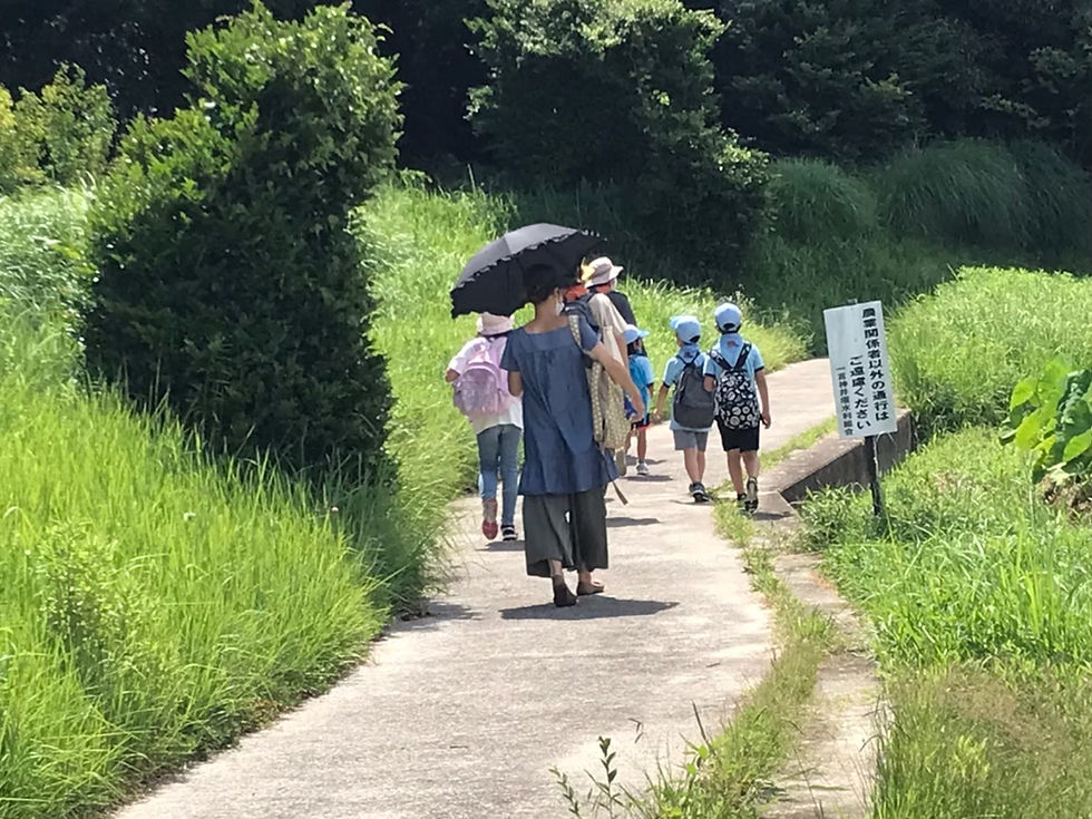 LINE_ALBUM_220415_14