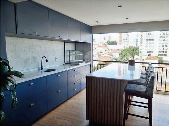 Cozinha planejada moderna para apartamento em São Paulo