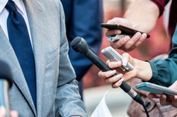 RELACIÓN CON MEDIOS