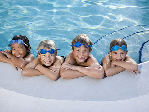 Free Recipe for Natural Sunburn Relief Spray for Kids