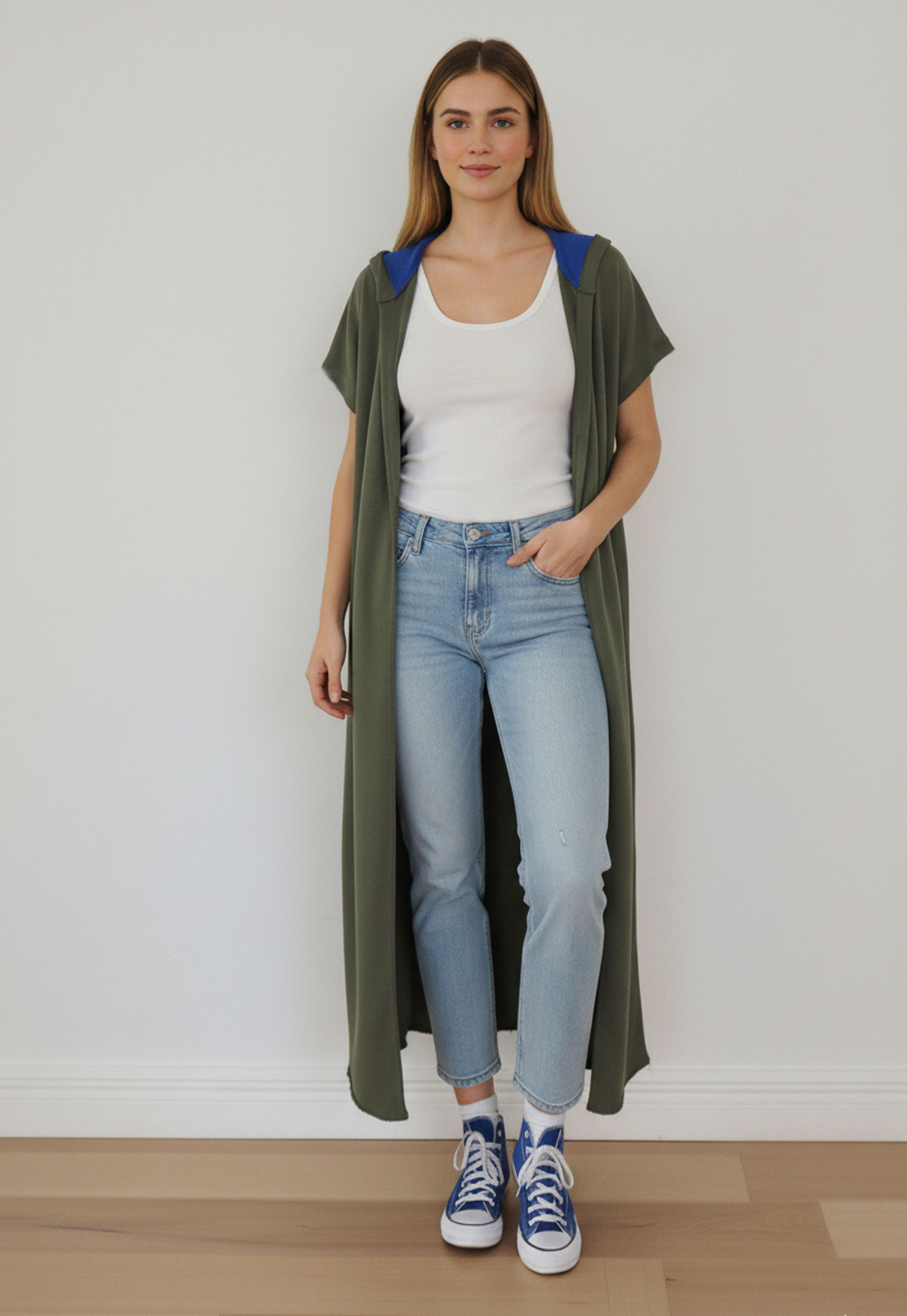 Long sleeveless hoodie