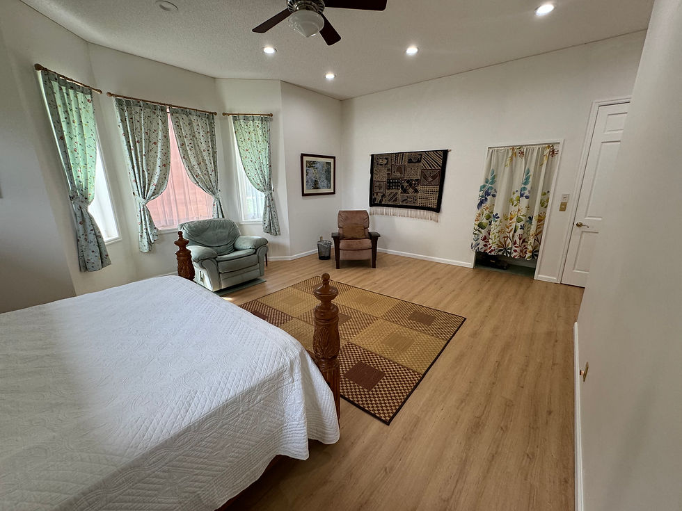 Villa Main bedroom2