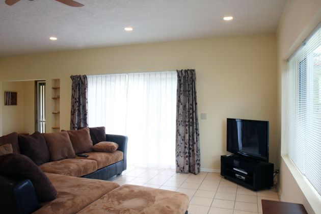 Beach House Living area4