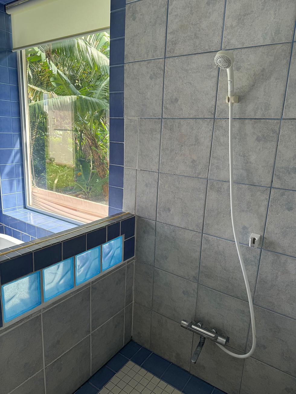 Villa Bathroom1