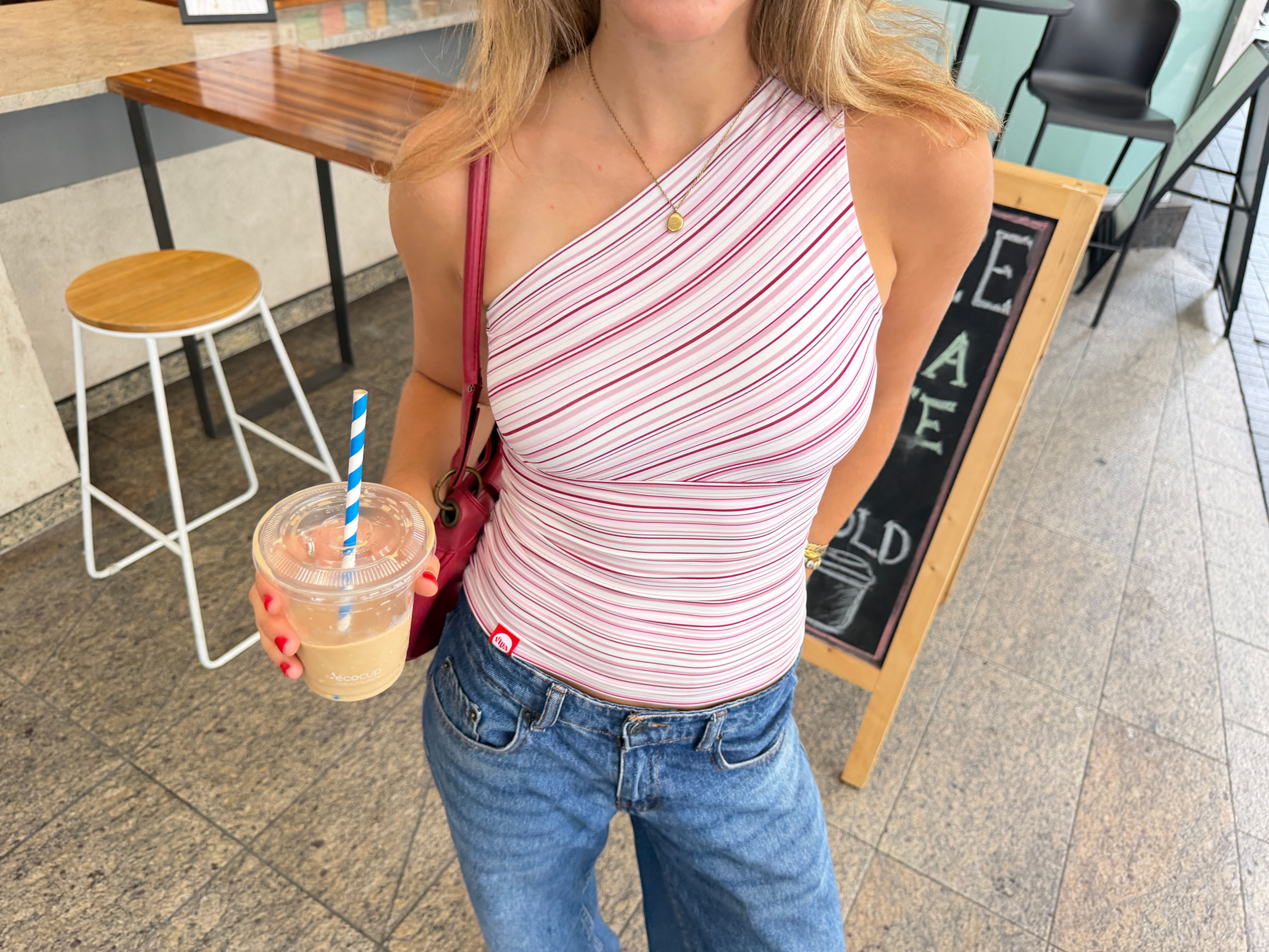 Mārama one shoulder 