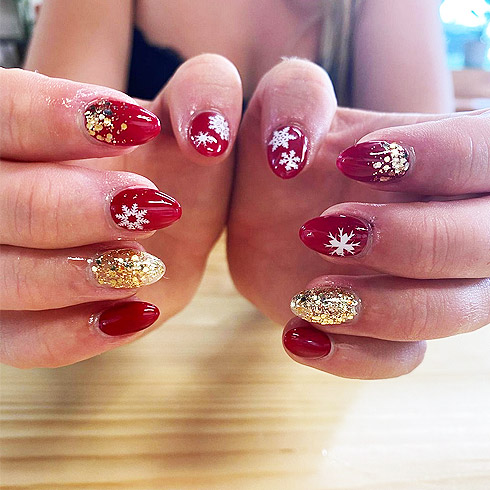 Red and gold christmas nails