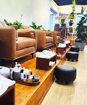 Greenwoods Corner nail salon