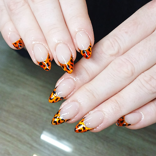 Leopard print french tips