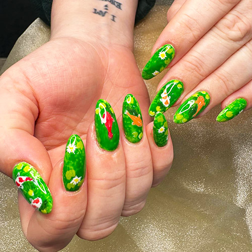 Green summer nail art