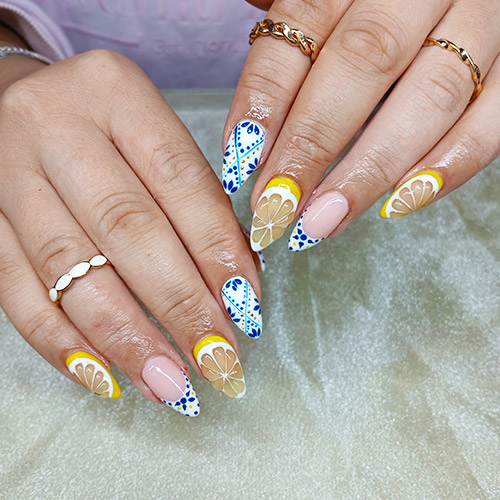 Summer nail art
