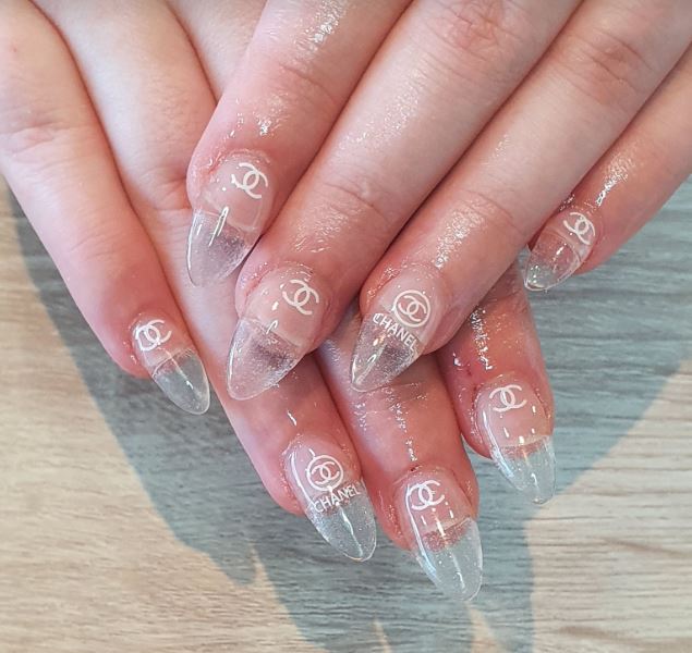 Clear polygel nails