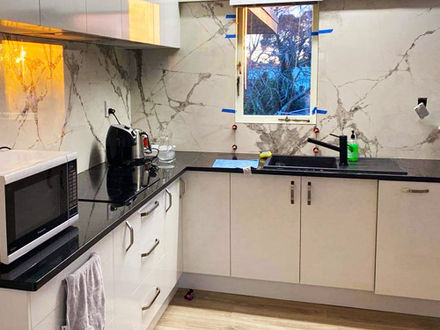 kitchen marble splashback tiles
