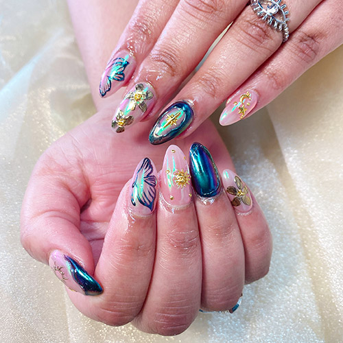 Blue glitter nail art