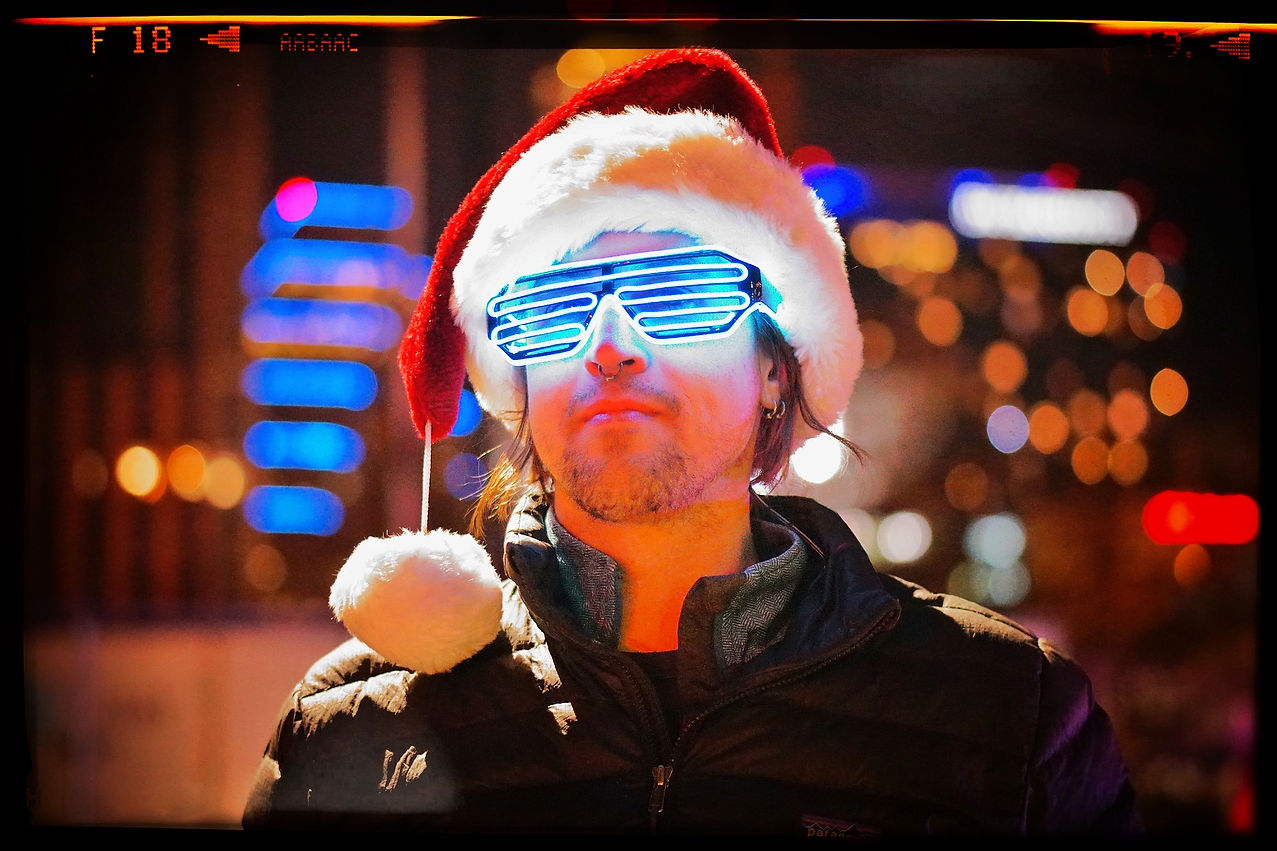 _SXSW 2019 XMAS South by Southwest Austin ATX Moonglasses moon glasses mooneez  el wire ne