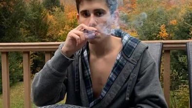 Could someone please not photograph Wonderboy smoking