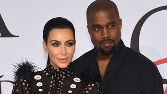Kim Kardashian Held Up At Gunpoint In Her Paris Hotel Room