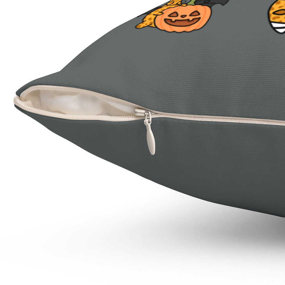 Thumbnail: Giraffe Halloween Party: Spun Polyester Square Pillow