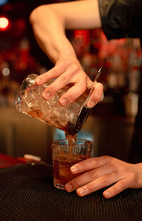 Cocktail bar and restaurant in san francisco