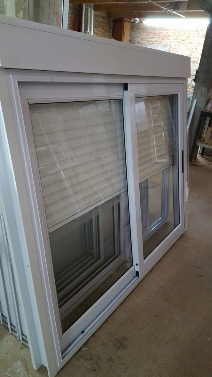 Ventana Rotonda 90º c/cajon block