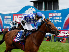 Saffie Osborne hizo historia en el St Leger de Doncaster con Highwayman