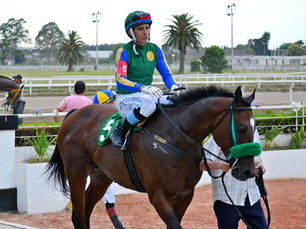 Daniel Arias va cerrando su mejor año, y Valdobbio puso el moño