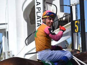 Sunny Thunder dejó atrás el mal paso y volvió con una atropellada ganadora