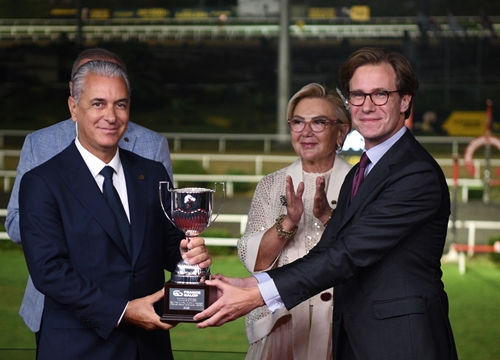 Henri Pouret (der.) y una entrevista de la que sacar muchas conclusiones / GOOGLE