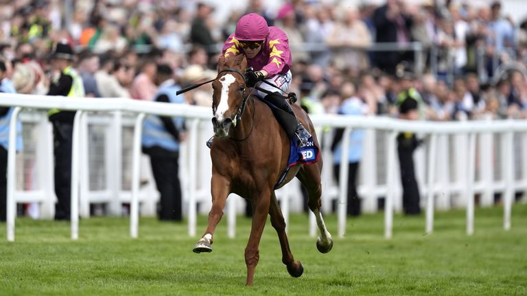 Thundering On arrasó en Epsom y le dio a Joseph O'Brien su primer Oaks