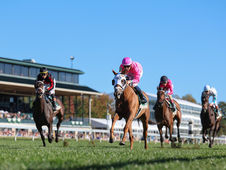 Malibu Smart encontró su distancia y sorprendió en el Dowager Stakes