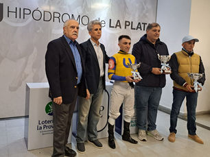 “Los cuidadores te van haciendo”: Peralta, un jockey en plenitud