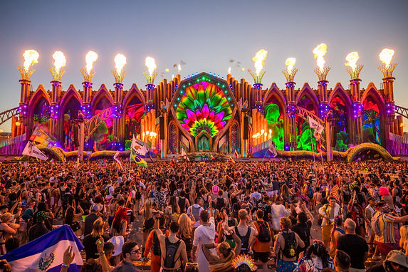 EDC_Cathedral_Mark_Van_der_Aa_for_Insomniac_Events_1-1024x683.jpg