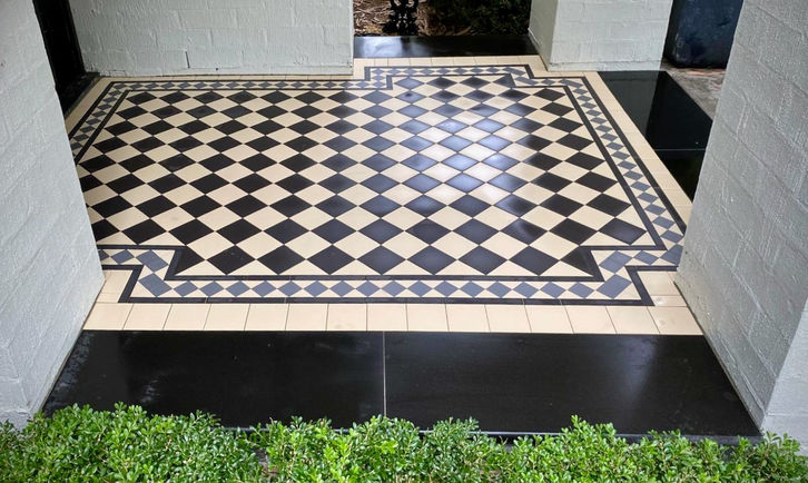 Federation-style tiled verandah in Sydney, Newcastle & Melbourne with tessellated design.