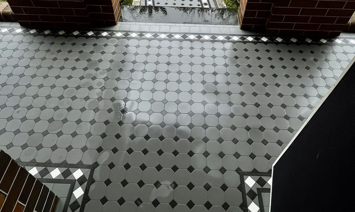 Federation-style tiled verandah in Sydney, Newcastle & Melbourne with tessellated design.