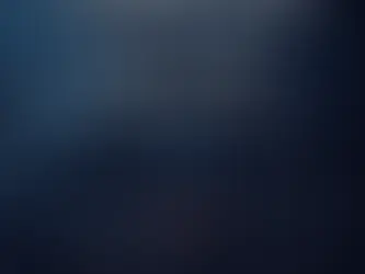 Imagem de capa tipo livro: fundo abstracto azul e negro com motivos técnicos; título grande “A Máquina Que Não Obedece”; assinatura editorial “Atlantic Lisbon” e domínio “albertocarvalho.com”.