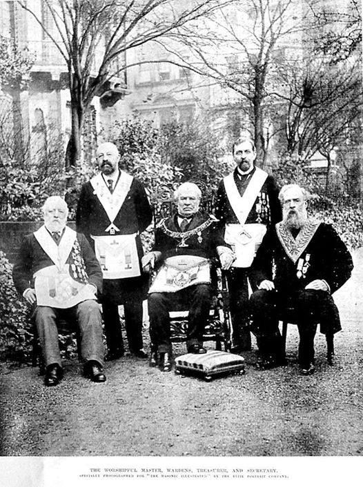 Regresso à Loja para honrarem as memórias dos seus ancestrais