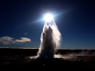 Výbuch gejzíru Strokkur