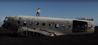 JAK KLIP K PÍSNI I'll SHOW YOU JUSTINA BIEBERA PROMĚNIL ISLAND