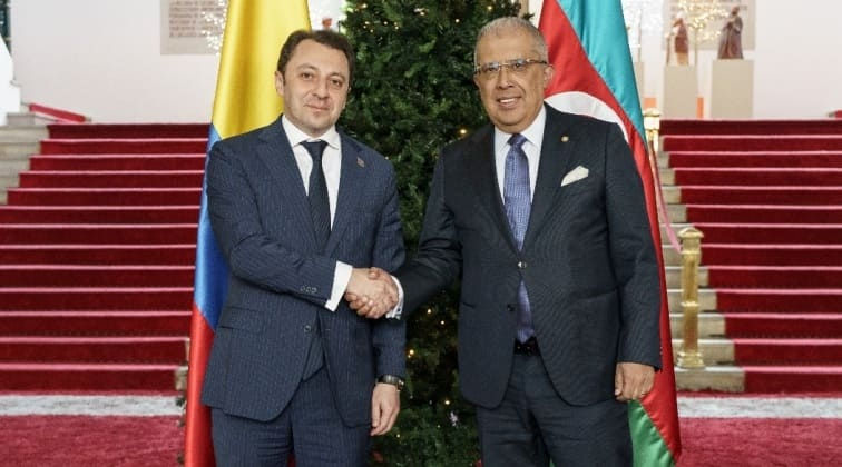 Colombia adoptaría el modelo de atención al ciudadano de Azerbaiyan