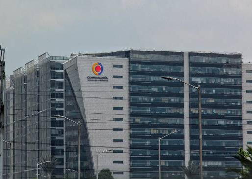 ContralorÃa lanza alerta sobre $7,4 billones de regalÃas en peligro