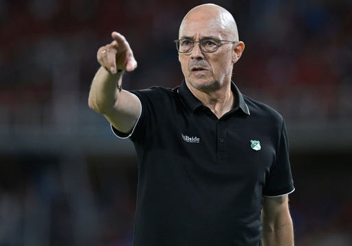 El fuerte regaño de Alfredo Arias a una figura del Junior