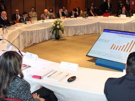 Tensión entre empresarios y trabajadores por definición del salario mínimo en 2017
