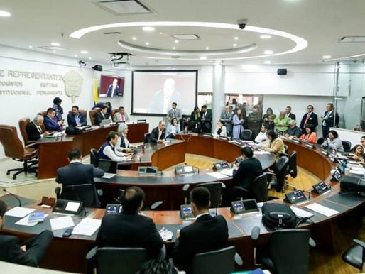 Otra vez se aplazó debate de reforma a la salud