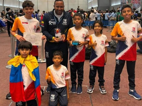 Estudiantes barranquilleros se coronan campeones mundiales de robótica