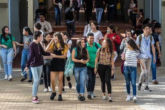 El calvario de las familias para que sus hijos puedan ir a la universidad
