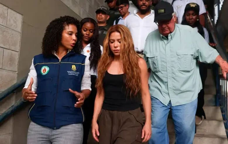 Shakira moviliza millonaria alianza para reconstruir colegios en Chocó