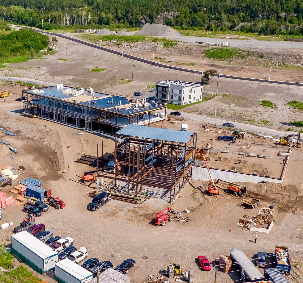 Site d'un important chantier de construction de la compagnie Marcel Charest et fils.